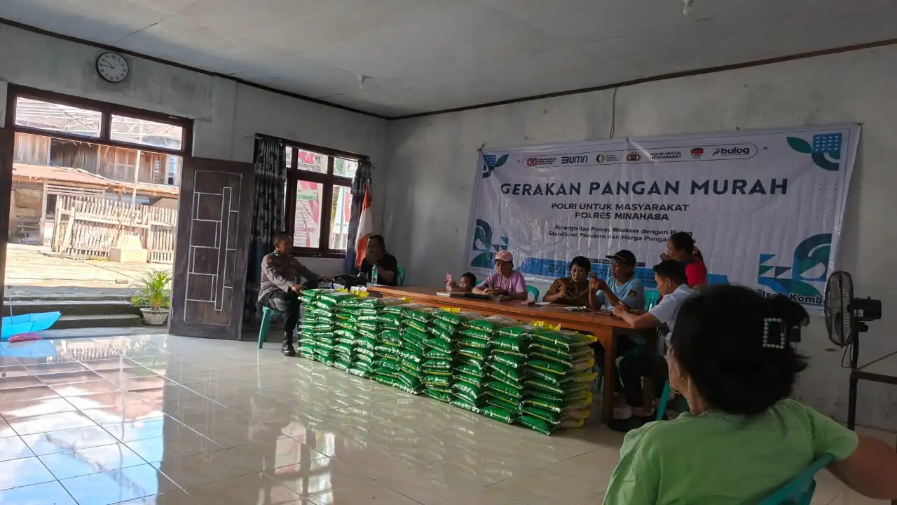 Gerakan Pangan Murah Polres Minahasa Bersama Bulog Jaga Stabilitas Harga Beras di Kombi